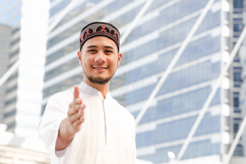 Arab Saudi Emirates Man Ready To Handshake Stock Photos - Free