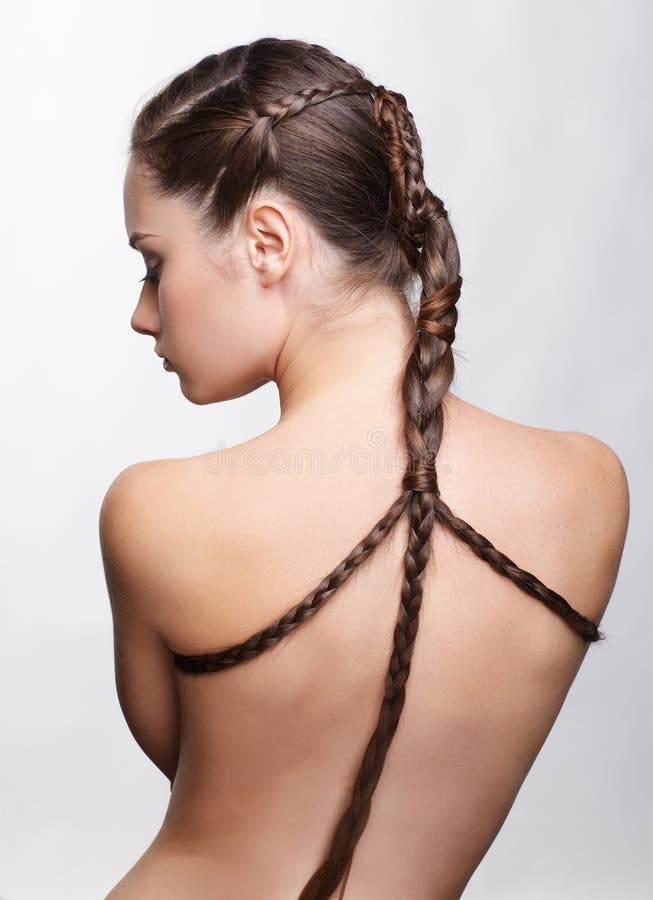 Muchacha con el hair-do creativo imágenes de archivo libres de regalías Muchacha con el hair-do creativo imágenes de archivo libres de regalías