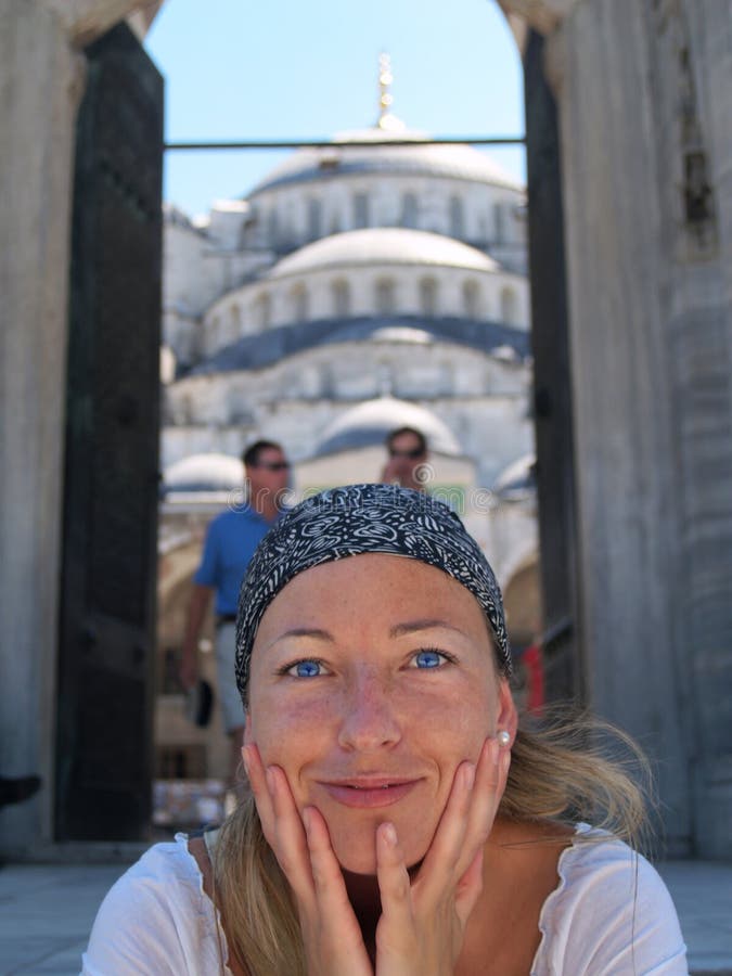 Muchacha de Beautifull en Estambul imagen de archivo Muchacha de Beautifull en Estambul imagen de archivo