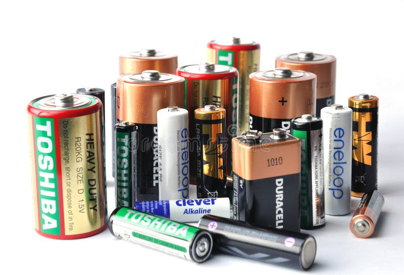 Muchas baterías de las marcas de fábrica