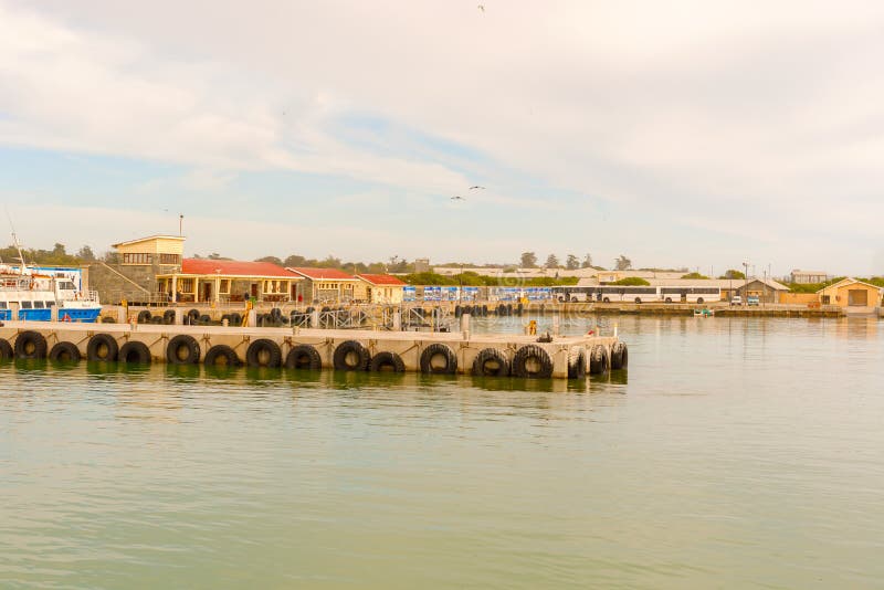 Muelle de la isla de Robben, según lo visto del transbordador, Cape Town, Af del sur fotos de archivo Muelle de la isla de Robben, según lo visto del transbordador, Cape Town, Af del sur fotos de archivo