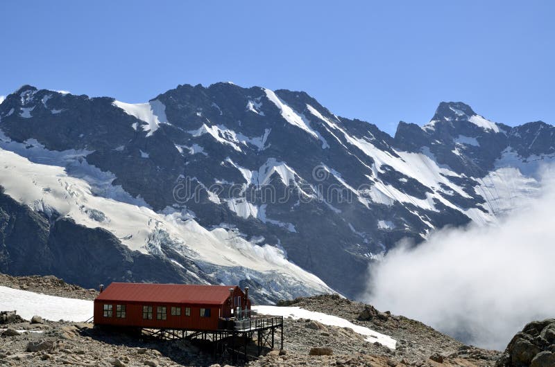 Mueller Hut in Southern Alps in NZ.