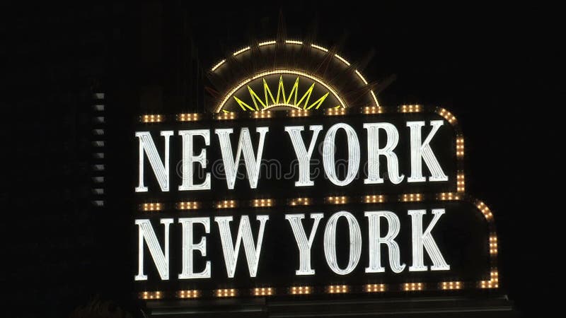 Muestra Las Vegas de Nueva York, Nueva York en la noche