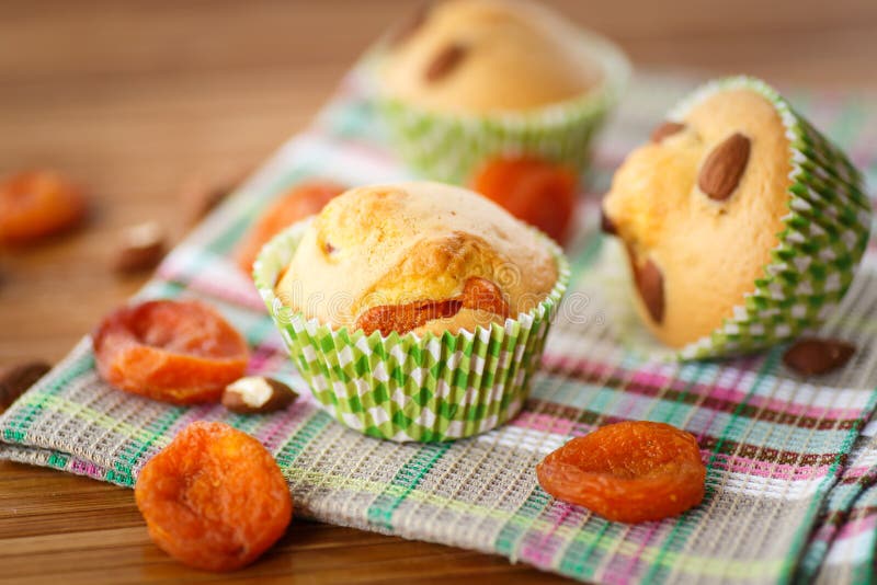 Muffins with almonds and dried apricots
