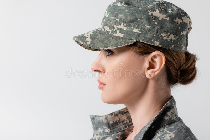 Mujer Con Uniforme Militar Sobre Gris Foto de archivo - Imagen de  seguridad, ejército: 212231398