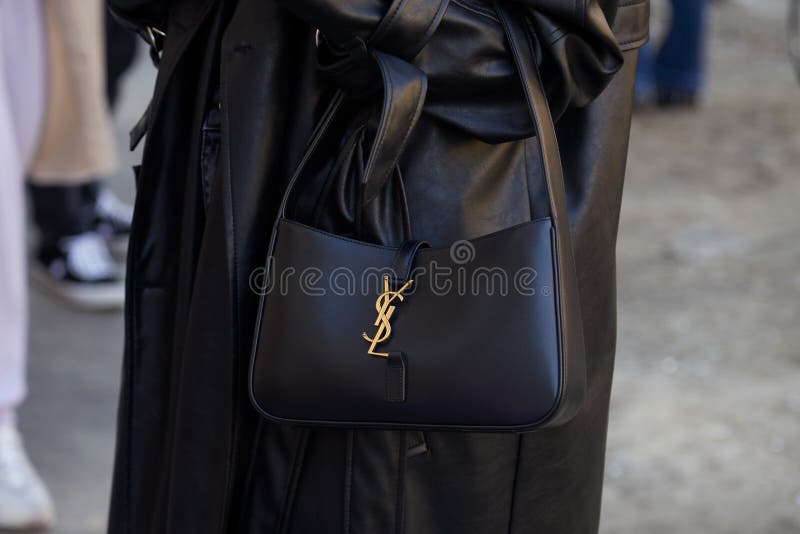 Woman with Black Louis Vuitton Bag with Golden Logo and Brown Jacket before  Gucci Fashion Show, Milan Fashion Editorial Photography - Image of stylish,  sunlight: 194554907