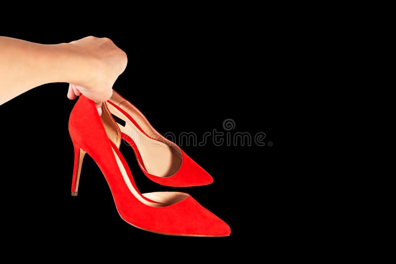 Mujer Con Zapatos Rojos De Moda En La Mano Foto de archivo - Imagen de  encanto, carrying: 163409796