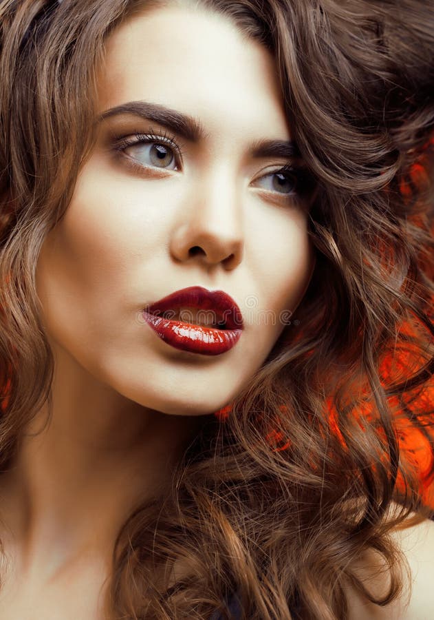 Mujer de la belleza con el maquillaje perfecto hermoso fotografía de archivo libre de regalías