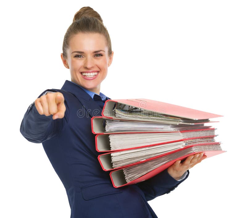 Mujer de negocios feliz con la pila de documentos imagen de archivo libre de regalías Mujer de negocios feliz con la pila de documentos imagen de archivo libre de regalías