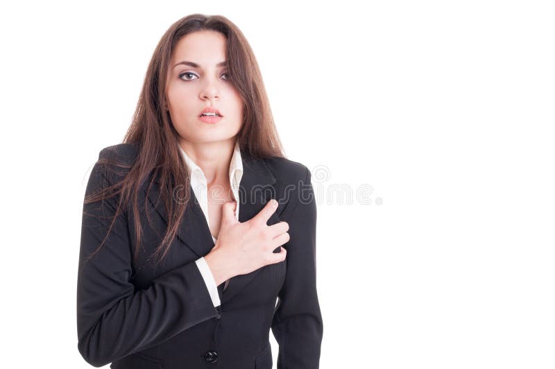 Mujer de negocios que tiene un ataque del corazón o un fallo cardiaco foto de archivo libre de regalías