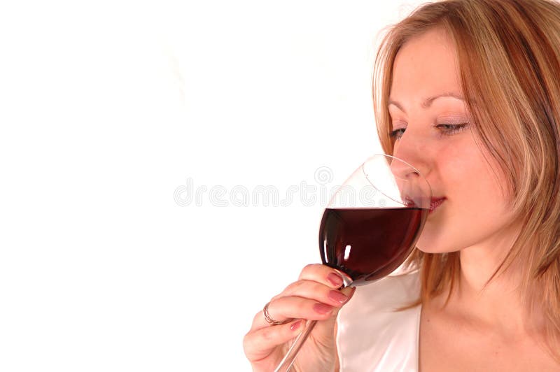 Mujer joven con el vidrio de vino fotos de archivo libres de regalías Mujer joven con el vidrio de vino fotos de archivo libres de regalías