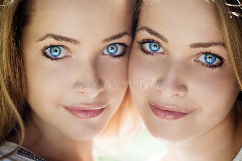15,214 Mujeres Hermosas Con Los Ojos Azules Fotos de stock Fotos