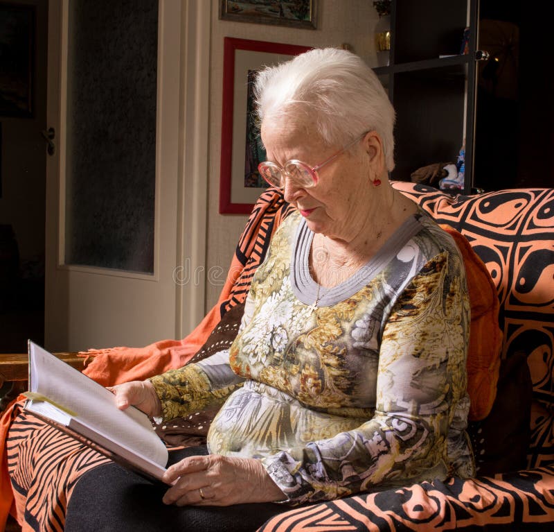 Mulher idosa fotografia de stock