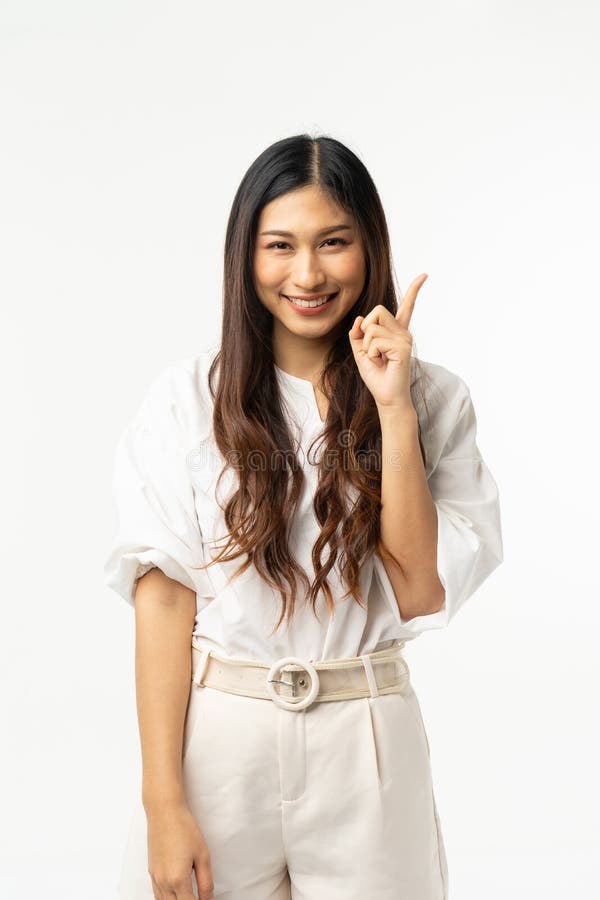 Mulher asiática do negócio isolada no branco Wom árabe bonito novo fotografia de stock Mulher asiática do negócio isolada no branco Wom árabe bonito novo fotografia de stock