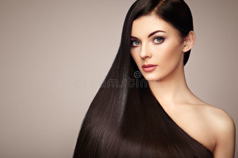 Cabelo Longo. Modelo De Mulher Bonita Com Cabelo Liso Liso Liso