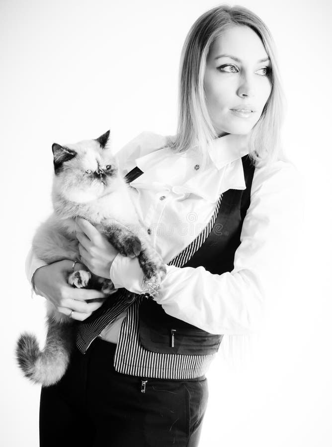 Jovem mulher bonita, rapariga loira, estúdio imagem de stock