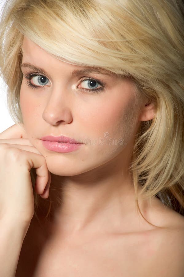 Mulher caucasiano consideravelmente loura - pensando imagens de stock Mulher caucasiano consideravelmente loura - pensando imagens de stock