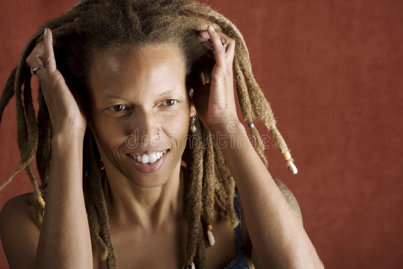 Mulher do americano africano fotografia de stock royalty free Mulher do americano africano fotografia de stock royalty free
