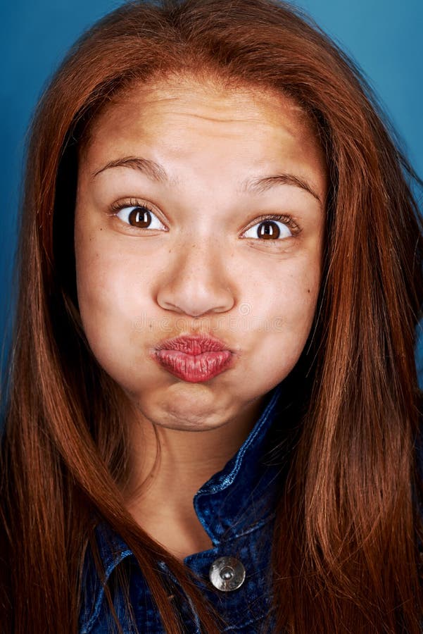 Rosto engraçado de mulher africana imagens de stock