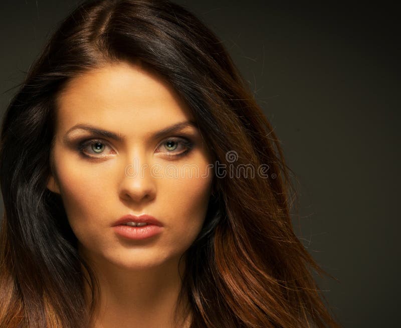 Mulher moreno sedutor imagens de stock Mulher moreno sedutor imagens de stock