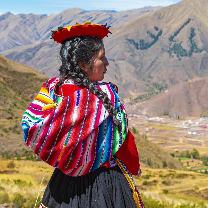Mulher nativa Quechua, Cusco, Peru imagem de stock Mulher nativa Quechua, Cusco, Peru imagem de stock