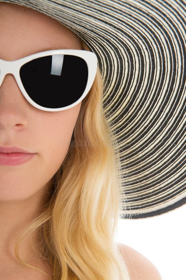Retrato aproximado de uma mulher no verão imagem de stock royalty free