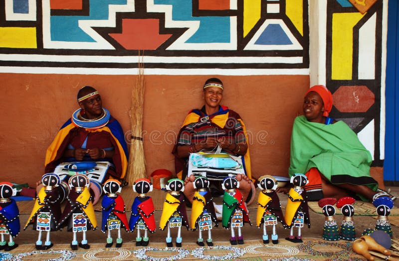 Mulheres ndebele africanas (África do Sul) imagens de stock