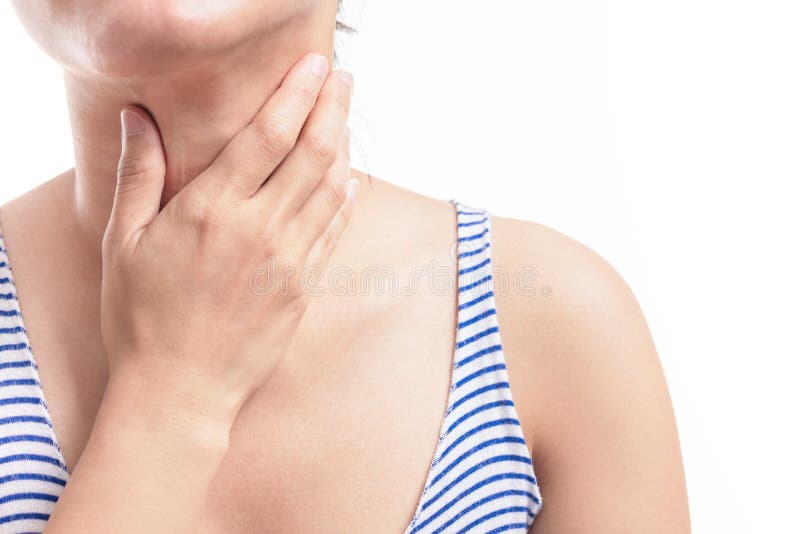 Mulheres da dor da garganta inflamada Pescoço tocante da mão da mulher com a garganta inflamada que sente má Conceito dos cuidado imagens de stock royalty free Mulheres da dor da garganta inflamada Pescoço tocante da mão da mulher com a garganta inflamada que sente má Conceito dos cuidado imagens de stock royalty free