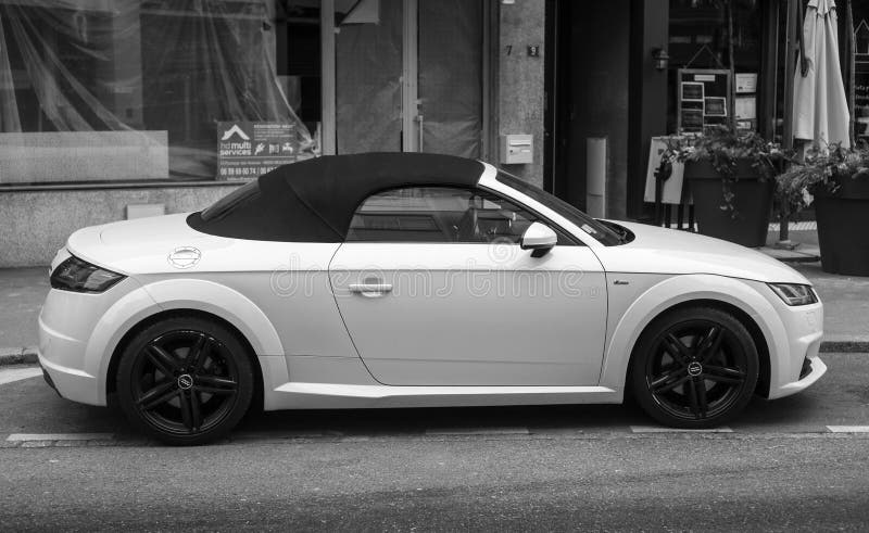 Profile View Of White Audi Tt Parked In The Street Editorial Stock Photo -  Image Of Germany, Luxurious: 211756343