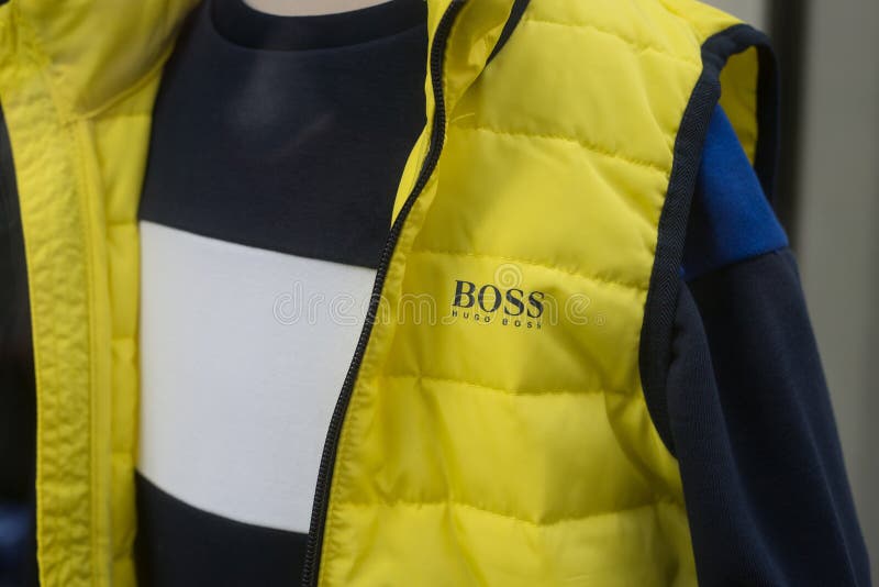 Mua Hugo Boss Mens Hiwan Bright Yellow Lightly Insulated Vest US S IT 48  trên Amazon Mỹ chính hãng 2023  Giaonhan247