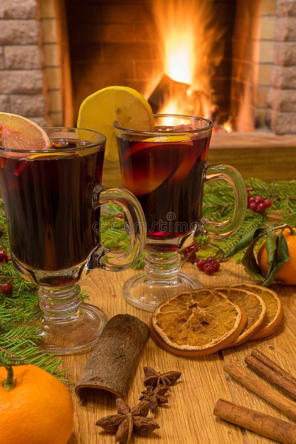 https://thumbs.dreamstime.com/b/mulled-wine-glintwine-drinking-glasses-christmas-decorations-against-cozy-fireplace-background-drink-concept-star-anise-135190720.jpg