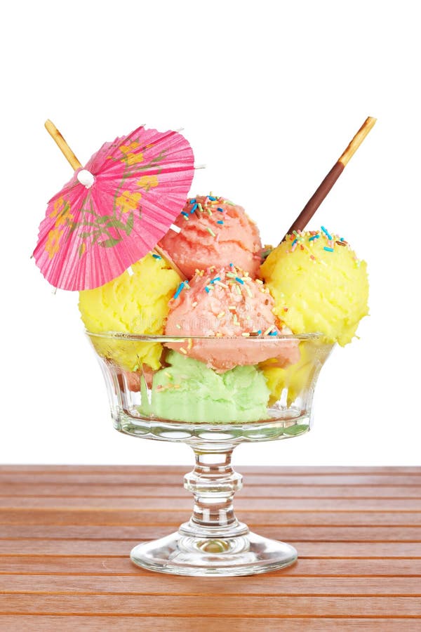Multi vidro do gelado do sabor com guarda-chuva