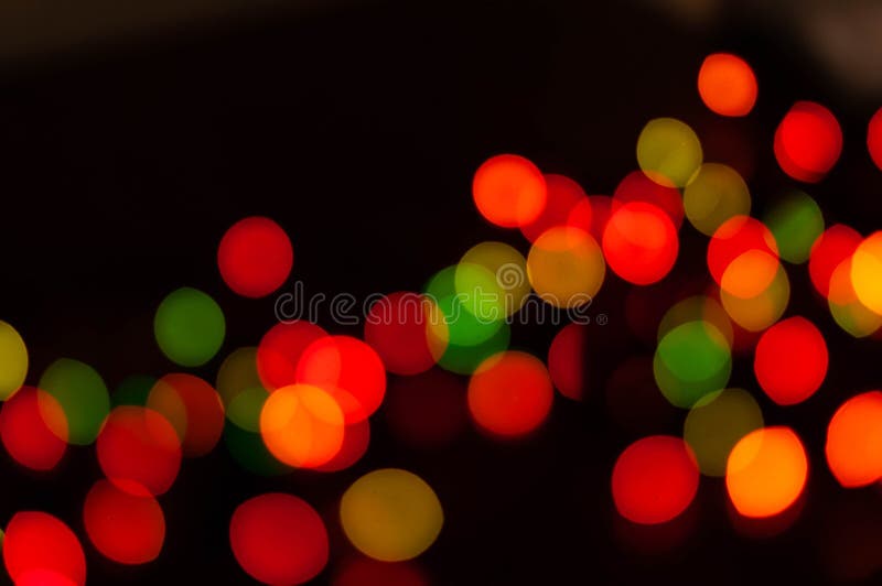 Bức ảnh đèn đa màu trên nền tối với hiệu ứng bokeh sẽ khiến bạn say mê ngay từ cái nhìn đầu tiên. Sự pha trộn của ánh sáng đa sắc cùng hiệu ứng bokeh mang đến một bức ảnh tuyệt vời, đầy sắc màu và phóng khoáng. Hãy tự do trăn trở trong không gian của bức ảnh đèn đa màu này và tìm ra những điều ẩn giấu đằng sau.