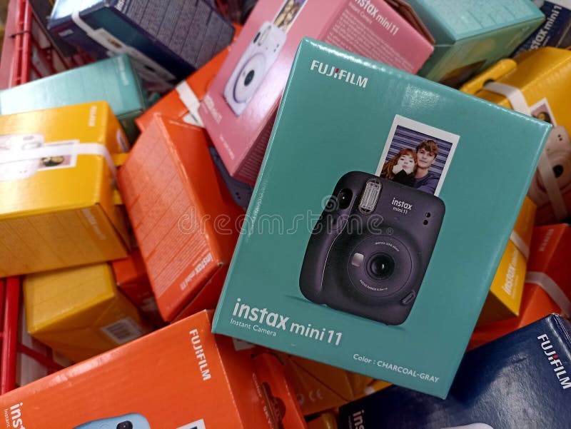 400 Vintage Electronics Store Stock Photos Free & RoyaltyFree Stock