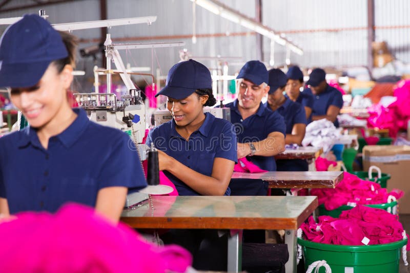 Multiraciale fabrieksarbeiders