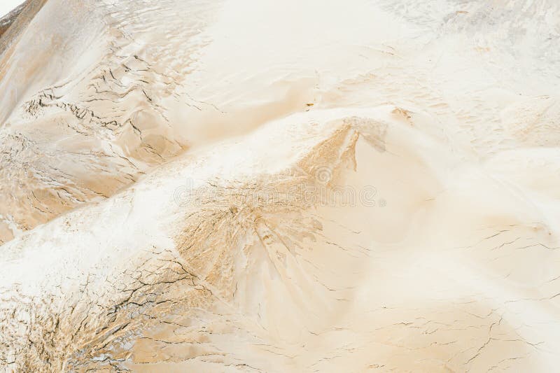 Munți de sare. extracția mineralelor. stock photography