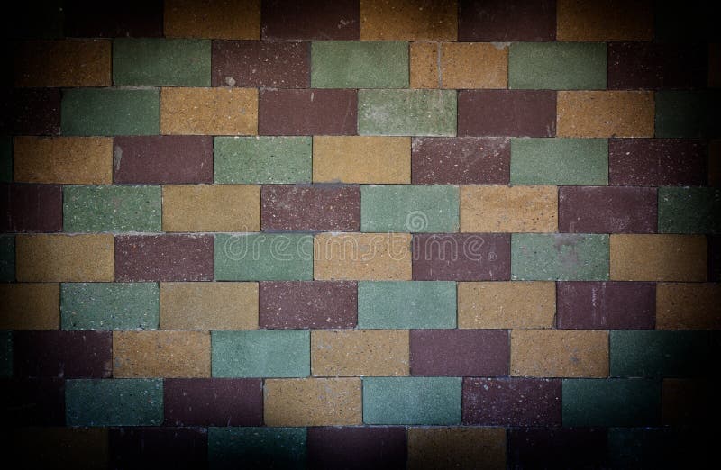 Mur de briques coloré par remplaçant