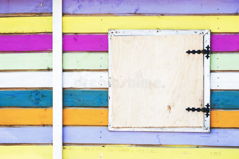 Mur rayé coloré de maison de plage photographie stock Mur rayé coloré de maison de plage photographie stock
