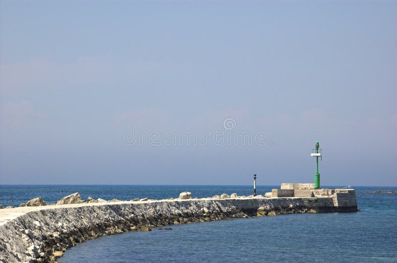 Mur rocheux de marina dans Umag photographie stock Mur rocheux de marina dans Umag photographie stock