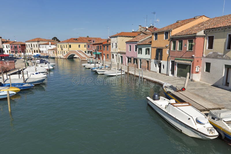 Murano-Stadtbild mit Kanal di San Donato, Venedig, Italien stockbilder Murano-Stadtbild mit Kanal di San Donato, Venedig, Italien stockbilder