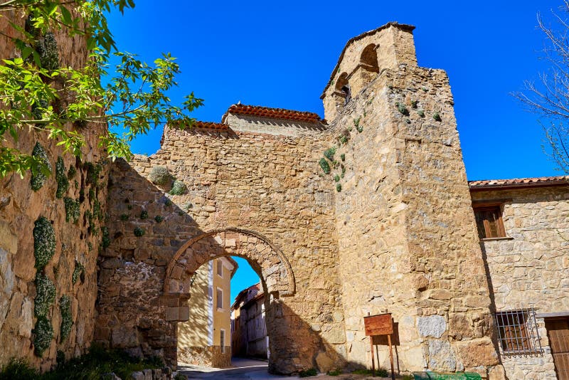 Muratura Spagna di Canete Cuenca Puerta de la Virgen fotografia stock libera da diritti Muratura Spagna di Canete Cuenca Puerta de la Virgen fotografia stock libera da diritti