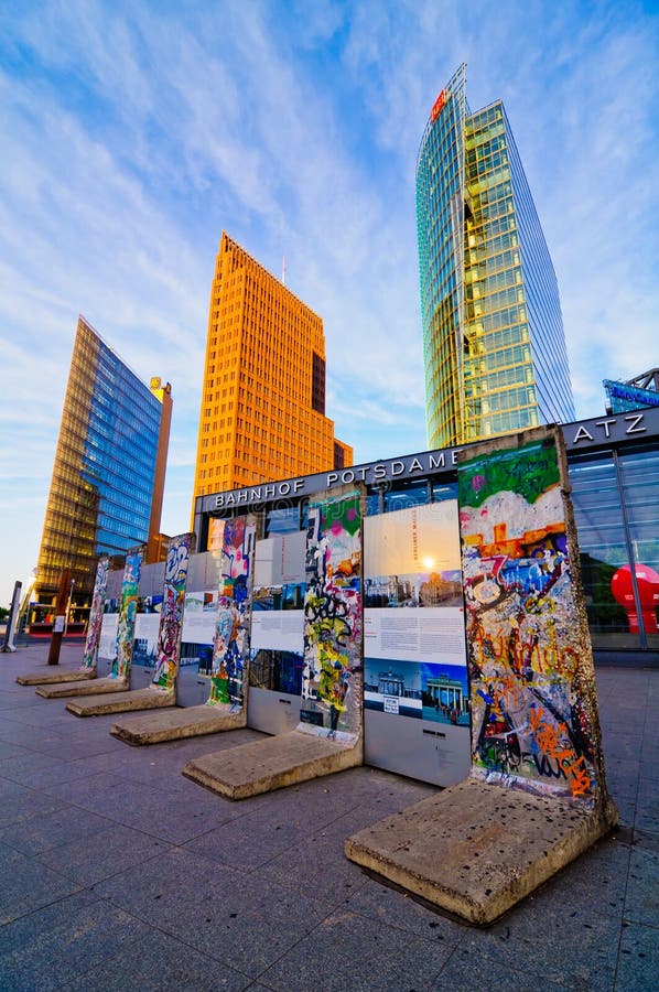 Muro di Berlino a Potsdamer Platz fotografia stock