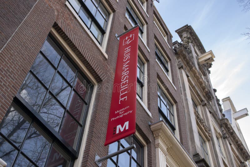 Museo Billboard Huis Marseille Ad Amsterdam, Paesi Bassi 2020 immagini stock libere da diritti Museo Billboard Huis Marseille Ad Amsterdam, Paesi Bassi 2020 immagini stock libere da diritti