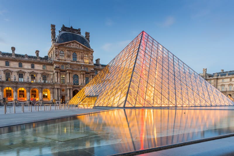 Museo de la lumbrera en París, Francia fotografía de archivo libre de regalías