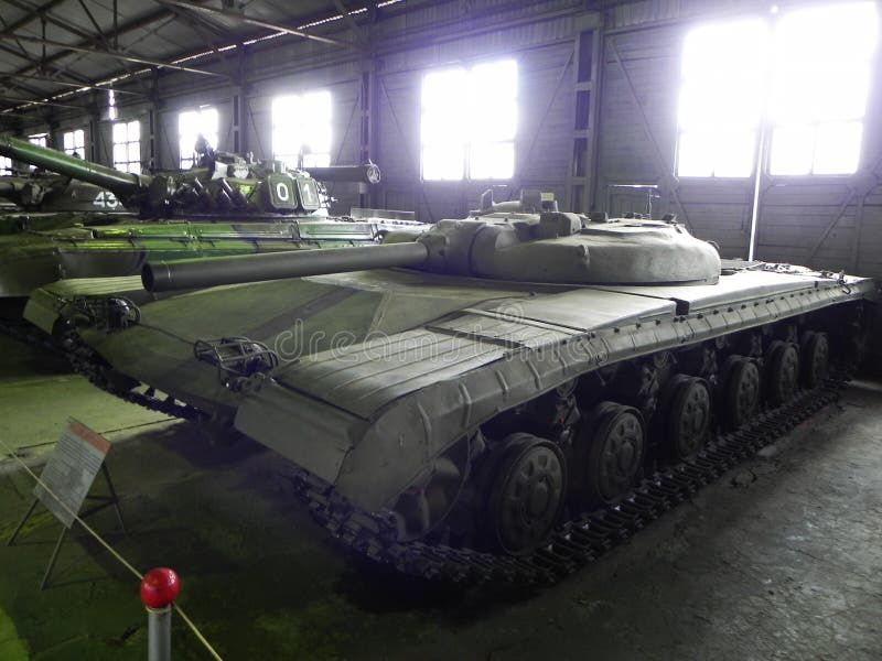 Museo de los tanques y de las armas acorazadas Museo dedicado al equipo militar y a la tecnolog?a Detalles y primer