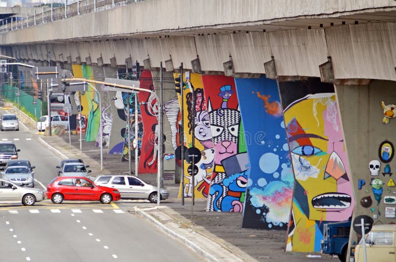 Museo dell'aria aperta di arte urbana a Sao Paulo immagine stock libera da diritti Museo dell'aria aperta di arte urbana a Sao Paulo immagine stock libera da diritti