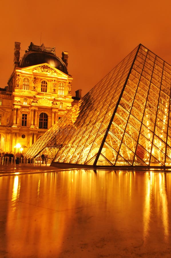 Museu do Louvre fotos de stock