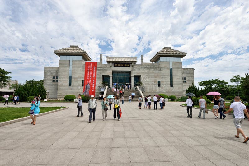 Museum Complex of the Fist Qin Emperor s Mausoleum