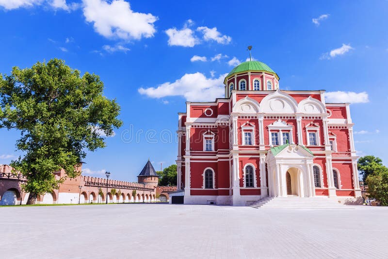 Tula Kremlin stockfoto. Bild von kreml, kathedralen - 102633260