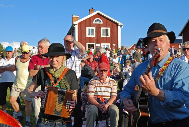 Informal fiddlers-gathering at leden-dary Bingsjo (Bingsjö) in Sweden 3/72008. Informal fiddlers-gathering at leden-dary Bingsjo (Bingsjö) in Sweden 3/72008.